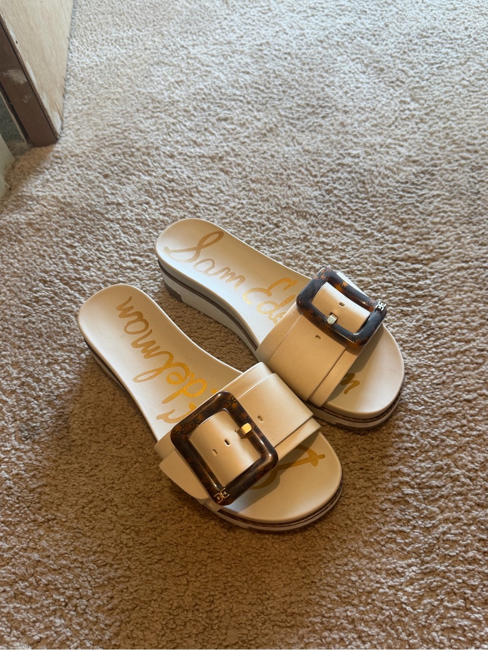 Sam Edelman Cream Slide Sandals with Tortoiseshell Buckle Accent - Picture 1 of 2
